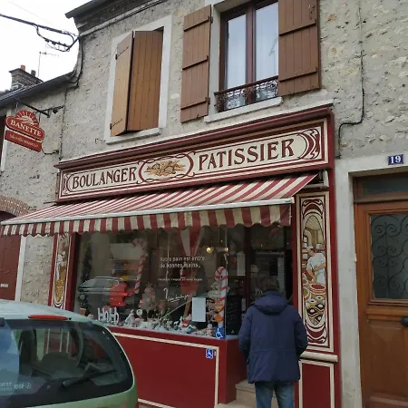 Appartamento Le Voltaire Souppes-sur-Loing Esterno foto